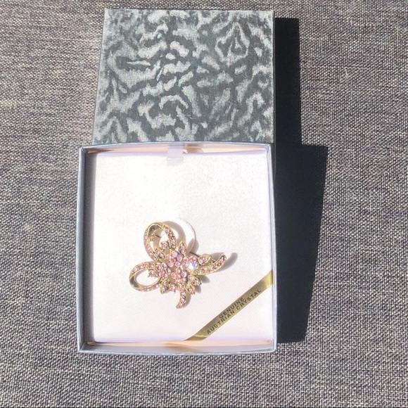 Austrian Crystal Brooch. BO1 - Picture 8 of 8